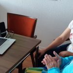 Musiktherapie als musikalisches Videoangebot von Sandra Schneider-Homberger